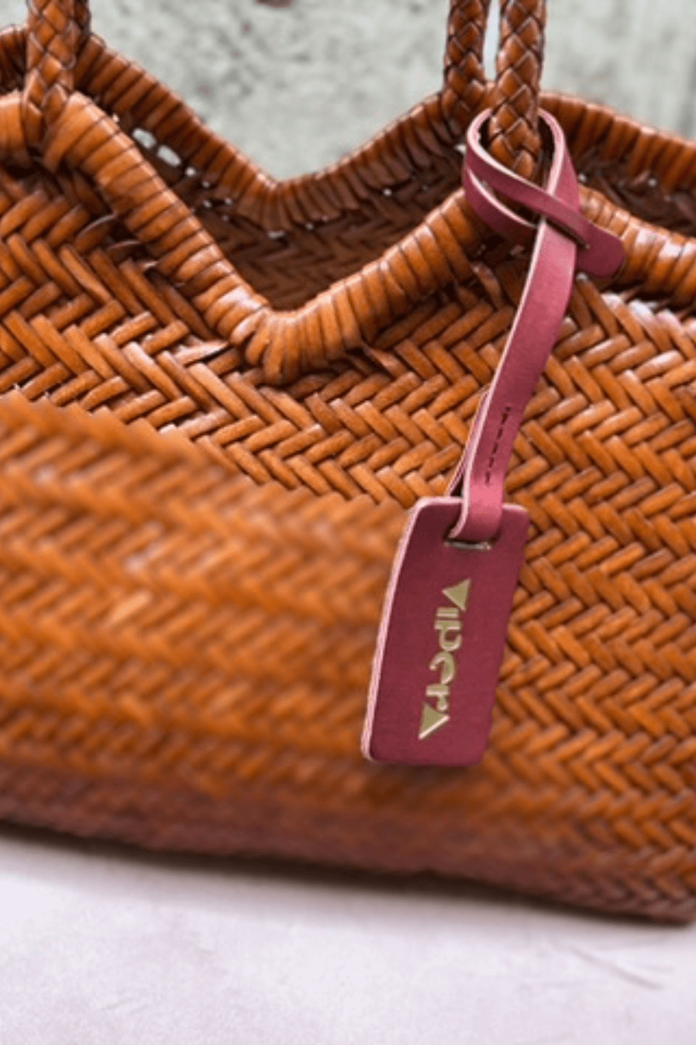 Cesta Neruda Vipera Brick