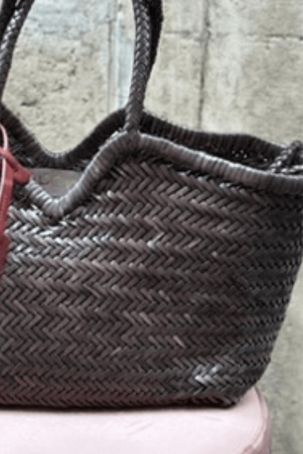 Cesta Neruda Vipera Olive