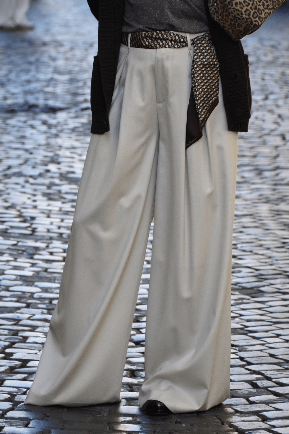 Pantaloni Nina Pleat