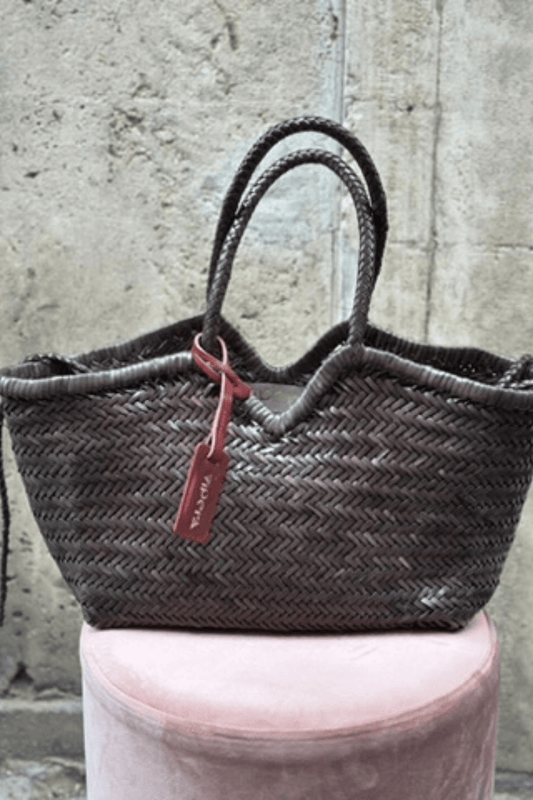 Cesta Neruda Vipera Olive