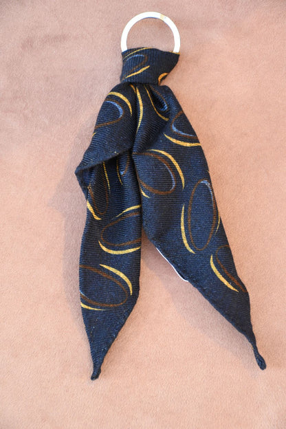 Portachiavi in lana e seta